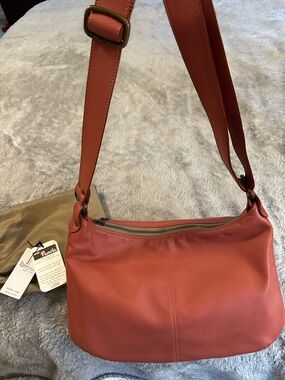 Authentic Brynn Capella Leather Pamela Hobo Crossbody Bag in Mai Tai coral USA